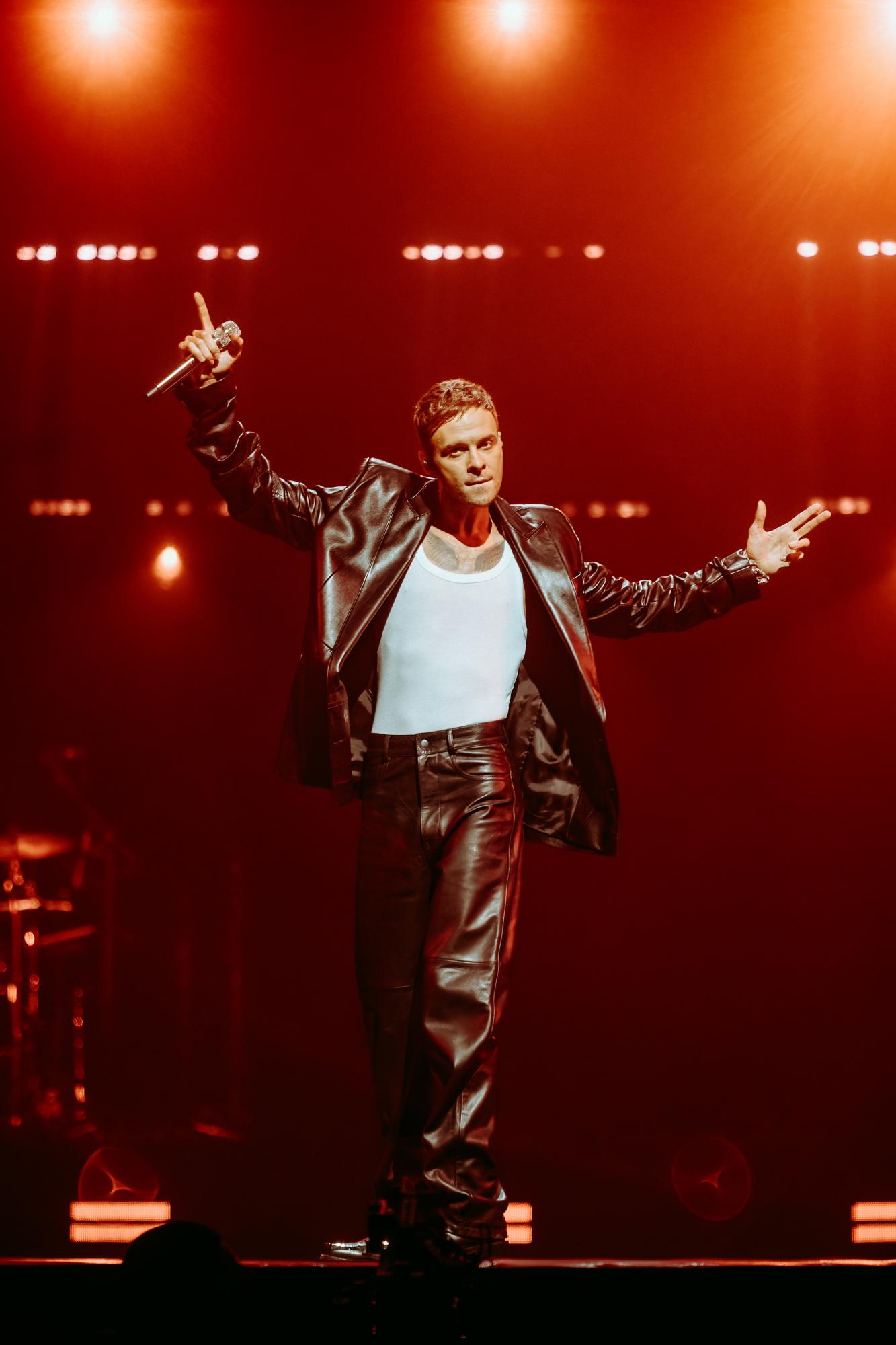 Беззаперечний тріумф. Макс Барських з шаленим успіхом виступив у столичному Палаці Спорту (фото)